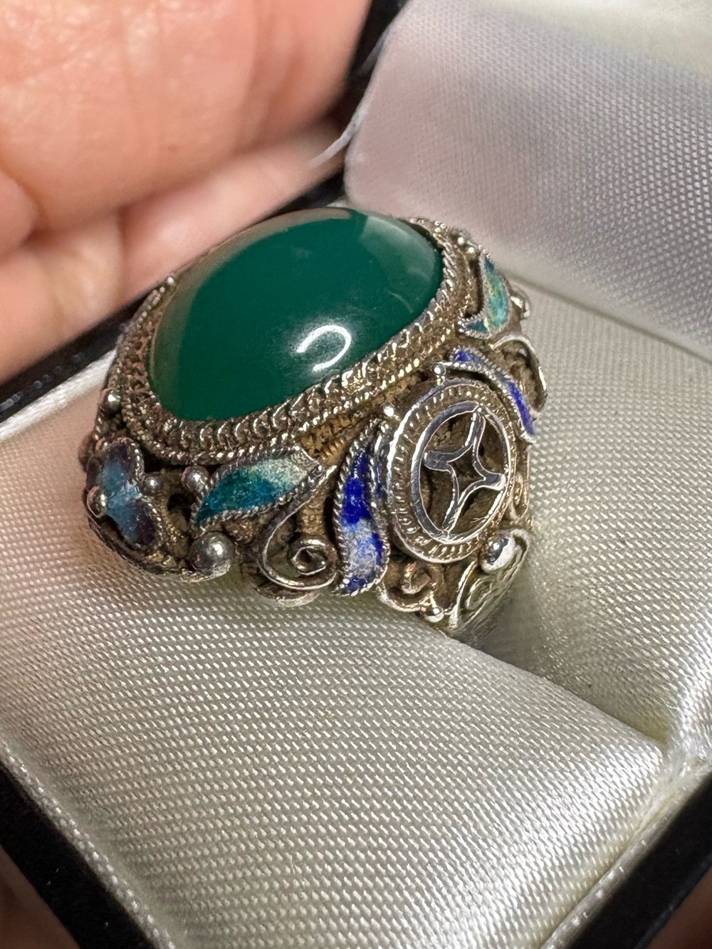 Ring Sterling Vintage Chinese Export Jade Filigree Ring with Enamel Accents